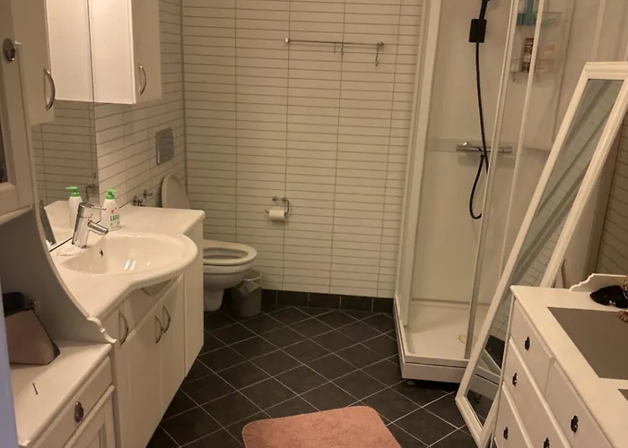 Rom Sentralt I Quarto em Acomodações Particulares